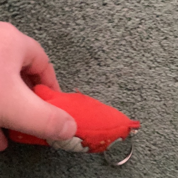 Red Plush Keychain - Picture 4 of 9